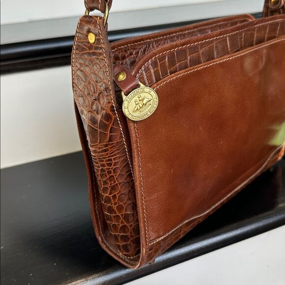 Brahmin Genuine Leather Crossbody Shoulder Bag, Adjustable Strap purse Zip Top - Picture 2 of 10